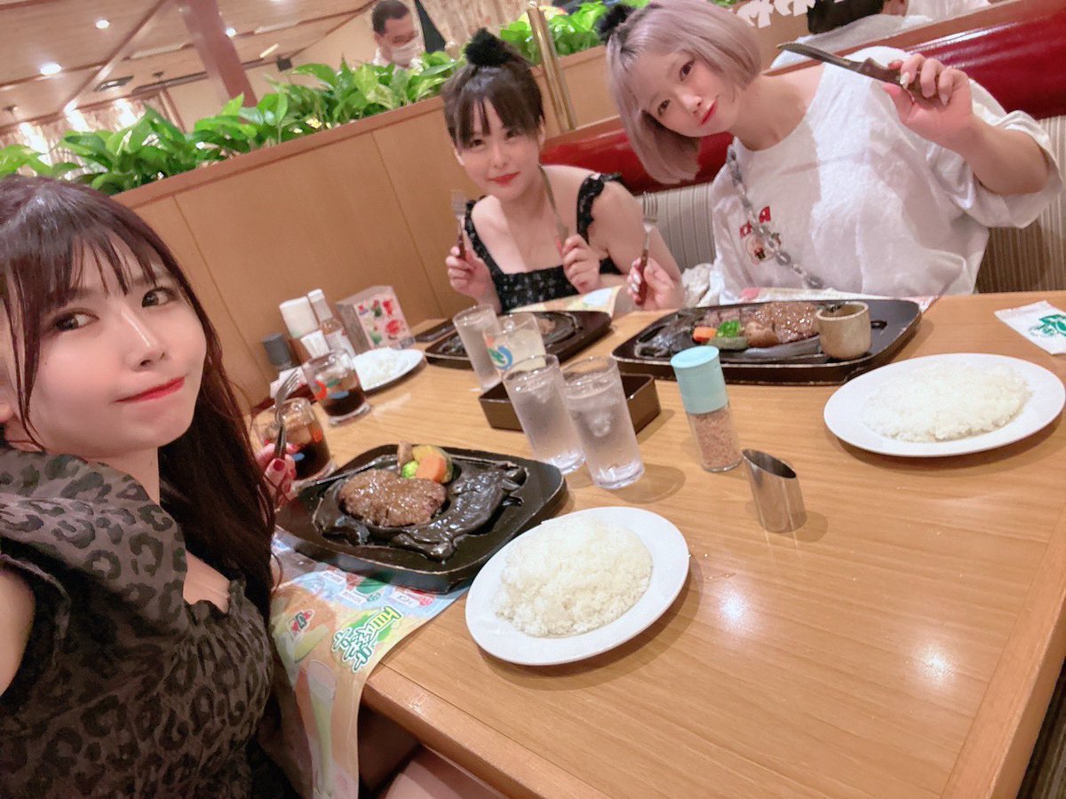 一番右の子が脱