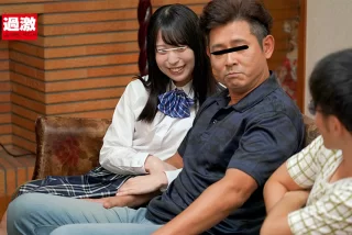 叔父さんの膝の上でこ