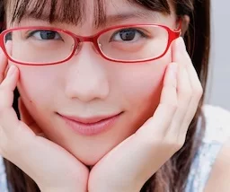 お尻に食い込んだTバ