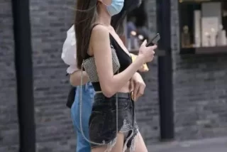 【盗撮】街中に痴女疑