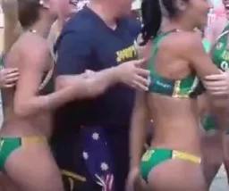 【動画】ビーチバレー