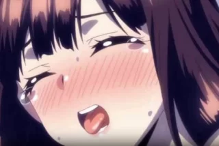 大きな胸を揺らしなが