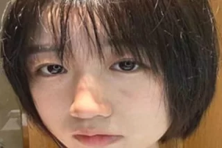 この18歳陰キャ少女、
