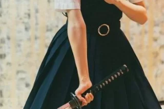 【画像】JK×制服×刀と
